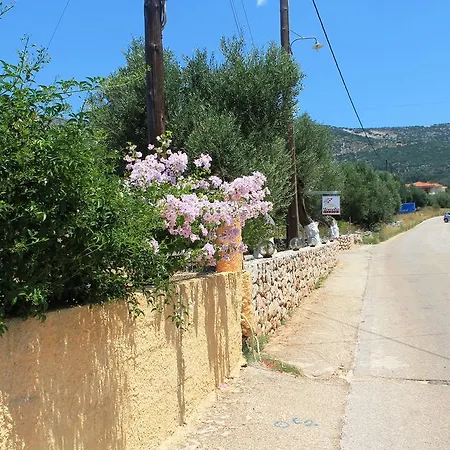 Apartahotel Stamatia Razáta