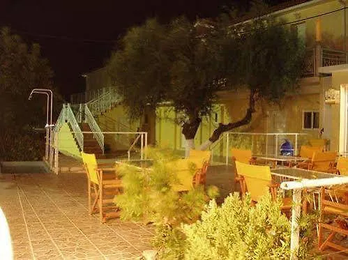 Stamatia شقة فندقية Razáta