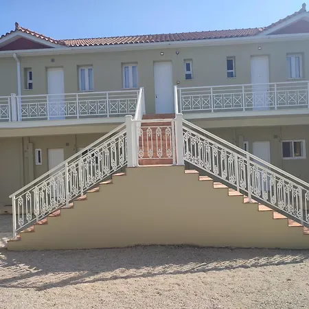Stamatia Apartmanhotel