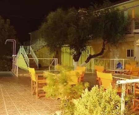 Stamatia Apartmanhotel Razáta