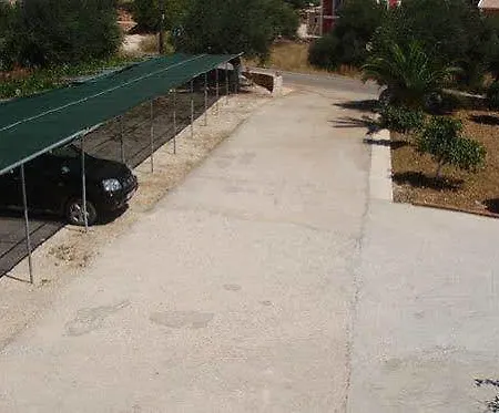 Stamatia Apartmanhotel Razáta